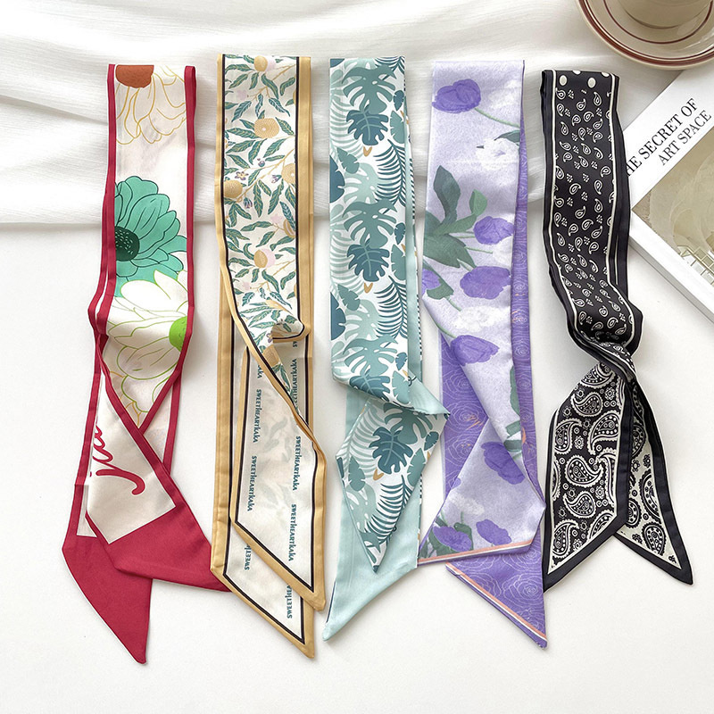 New luxury Brand Model Small S - đánh giá và giá Scarf Silk Neck